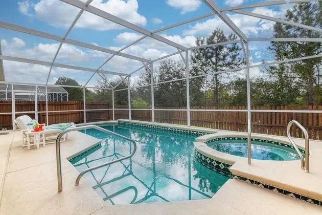 Arler House - Amazing 4 Bed 3 Bath - Private Pool