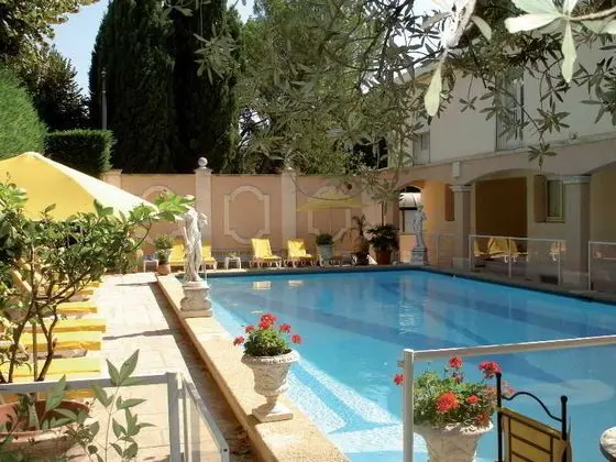 Hotel Arles Mireille