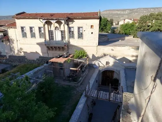Armesos Cave Hotel