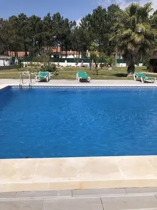 Aroeira’s paradise villa with pool