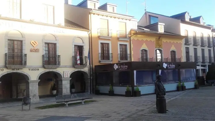 Aroi Bierzo Plaza