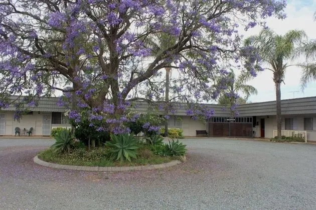 Aromet Motor Inn
