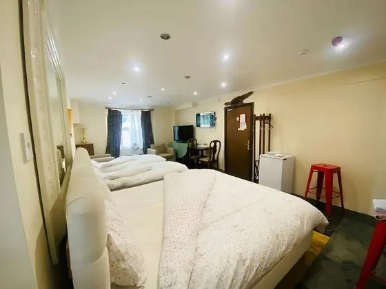 Aron Guest House - Oda