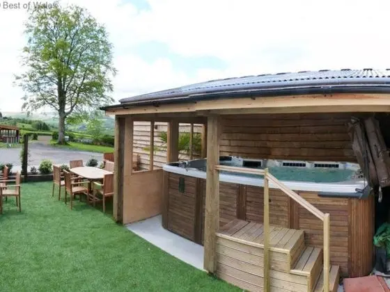 Arren Crai in Crai With 2 Bedrooms and 3 Bathrooms - Oda