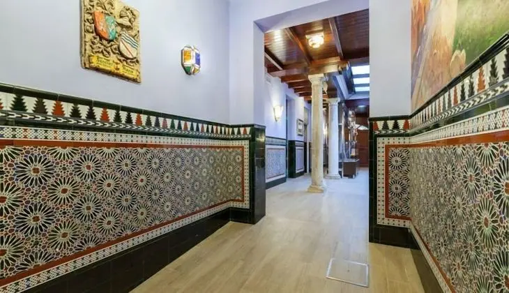 Hotel Arriola - İç Mekan