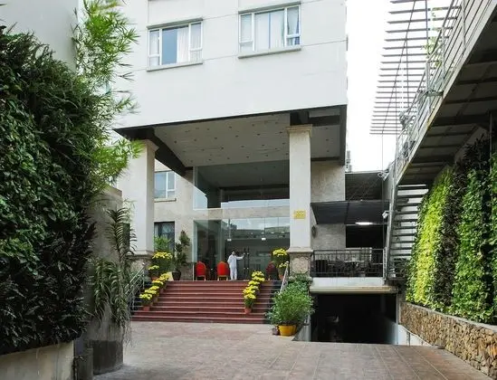 The Arrivals Hotel