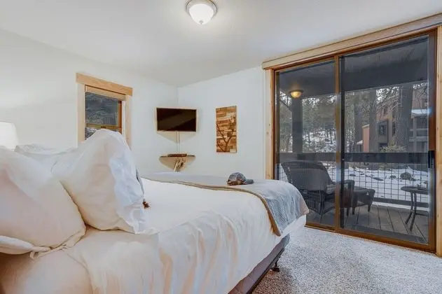 Arroyo by Avantstay Peaceful Mountain Townhouse w/ Large Private Balcony - İç Mekan