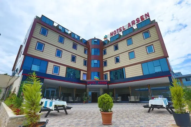 Arsen Hotel