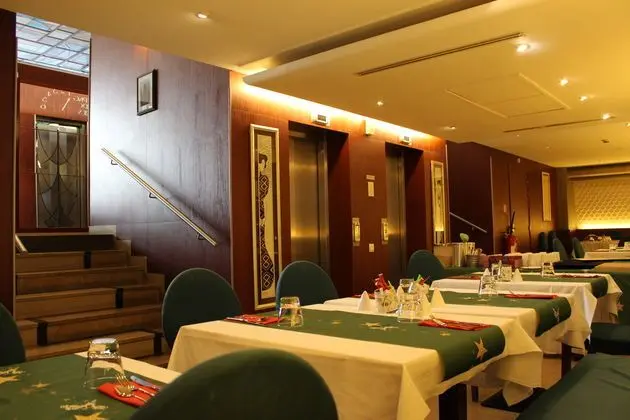 Hotel Art Deco Euralille - Yeme / İçme