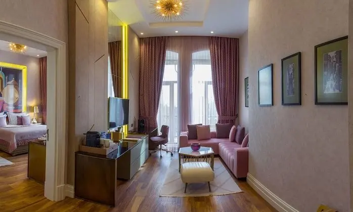 Art Gallery Hotel - Oda