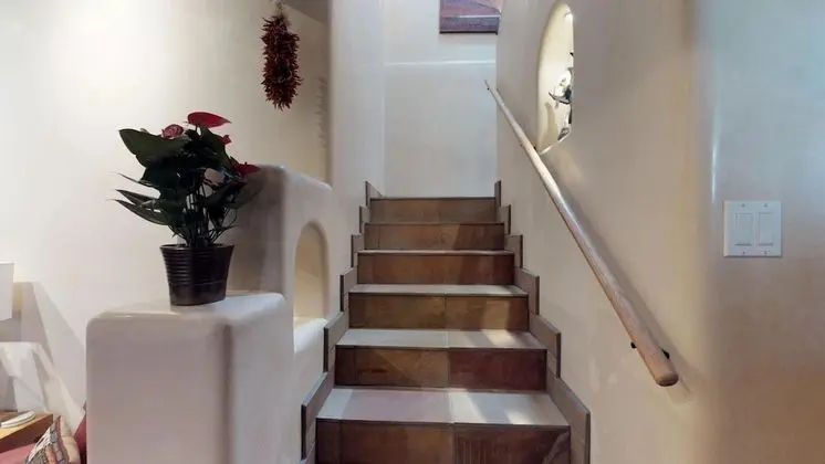 Art Haven - Stylish Southwestern Comfort, Walk to The Plaza - İç Mekan