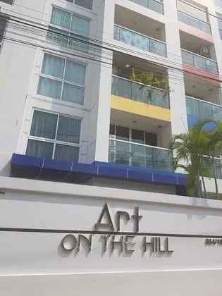 Art on the Hill - Dış Mekan