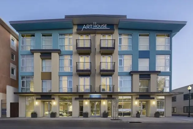 Art House Hotel
