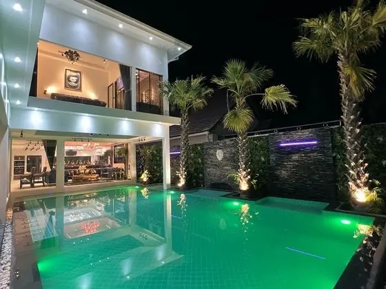 Art Pool Villa - Dış Mekan