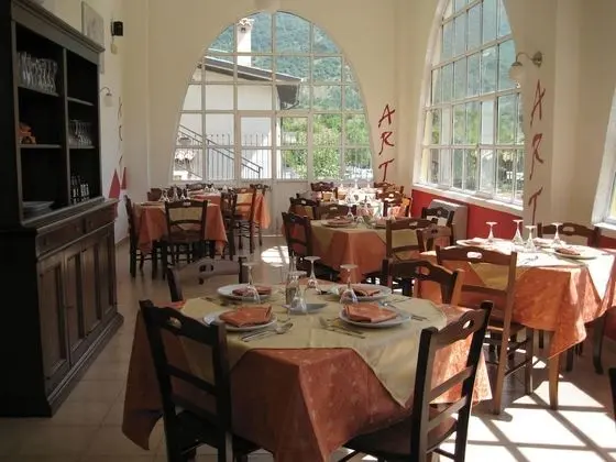 Art Hotel - Yerinde Yemek