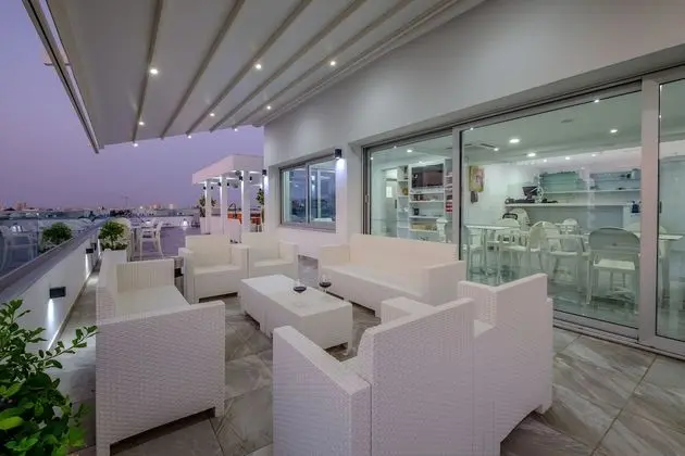 Art & Wine Studios and Apts - Havuz