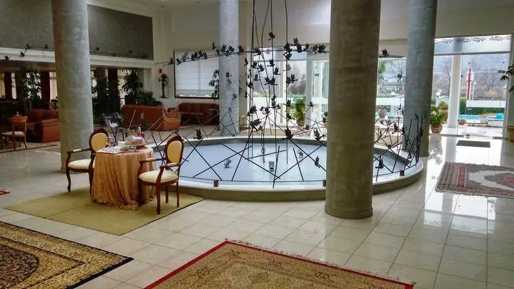 Arta Palace Hotel - Lobi