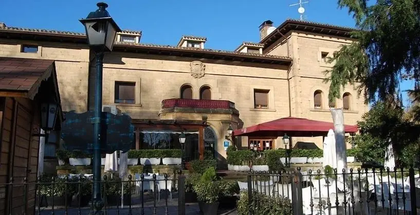 Hotel Artaza - Dış Mekan