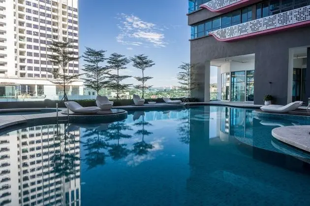 Arte Plus by Fifi Service Suites KLCC - Havuz