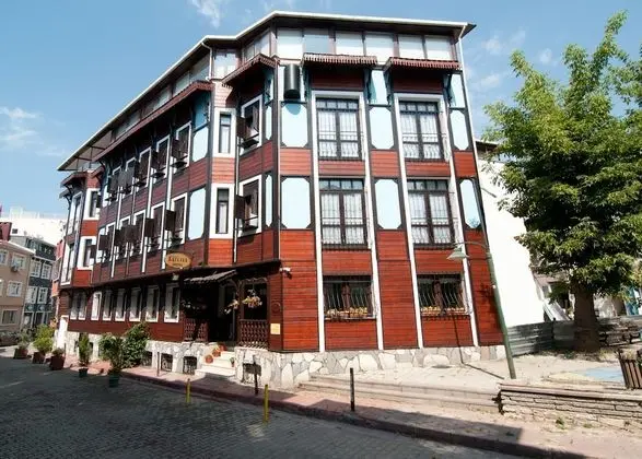 Artefes Hotel Old City