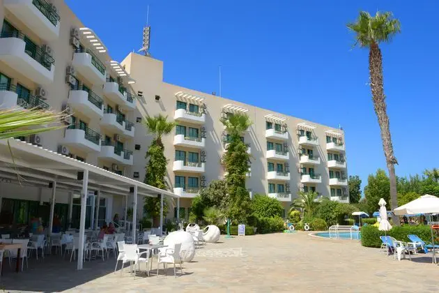 Artemis Hotel Apartments
