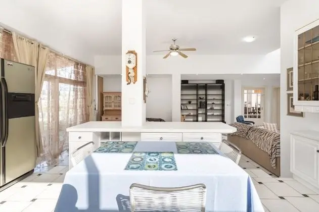 Villa Artemis near Athens Airport - Yerinde Yemek
