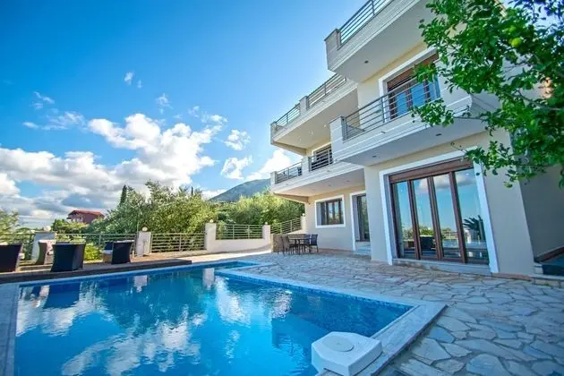 Artemis Oasis Villa