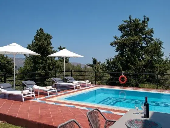 Villa-artemis Spacious Beautiful Family Villa - Oda