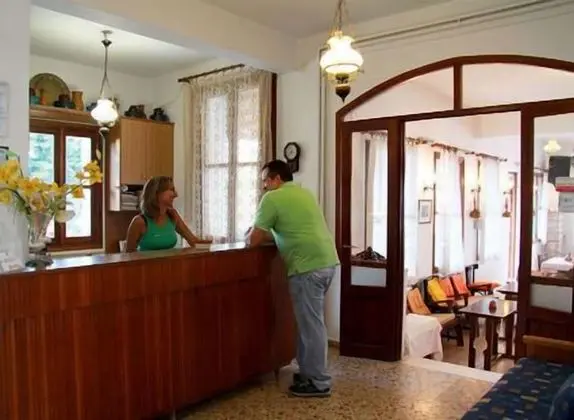Hotel Artemon - Lobi