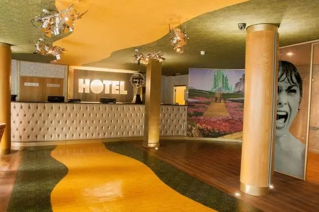 Arthouse Hotel - Lobi
