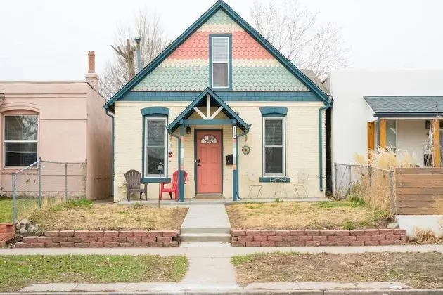 Artisan Victorian Spacious Backyard Great Location