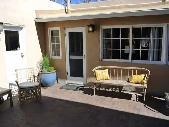 Artist Adobe - Blocks From The Plaza and Rail Yard, Southwestern Charm, Modern Touches