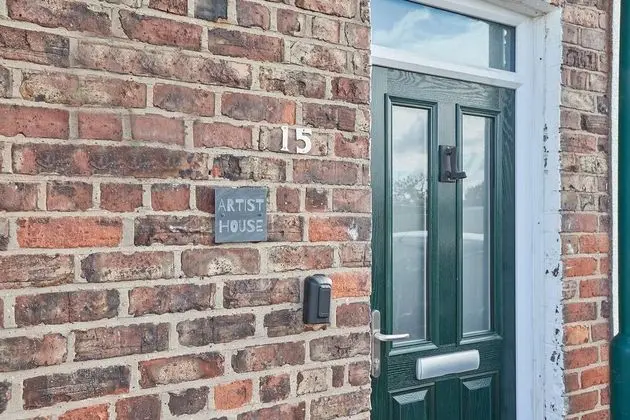 Artist House in Loftus