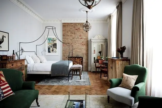 Artist Residence London - Öne Çıkan Resim