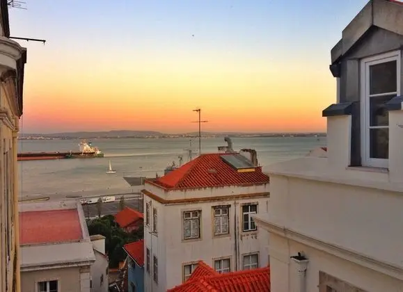 Artist Studio - Alfama Old Town