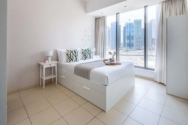 Artistically Decorated 1BR Apartment In Marina - İç Mekan