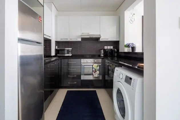 Artistically Decorated 1BR Apartment In Marina - İç Mekan