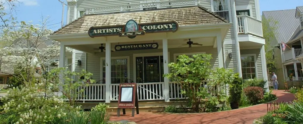 Artists Colony Inn & Restaurant
