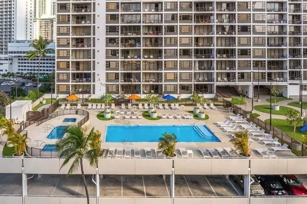 Artsy 32nd Floor Condo With Modern Furnishings & Gorgeous Ocean Views by Redawning - Dış Mekan