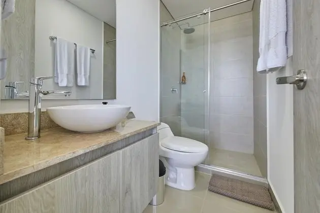 Artsy Oceanview Condo W Incredible Rooftop Pool - Banyo Tipleri