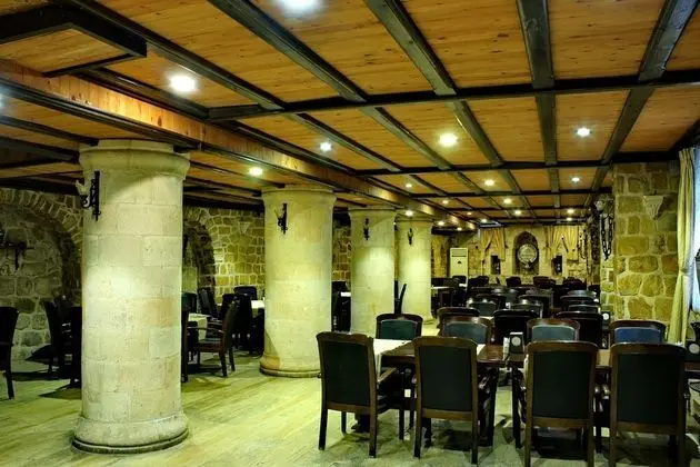 Artuklu Kervansarayı - Yerinde Yemek