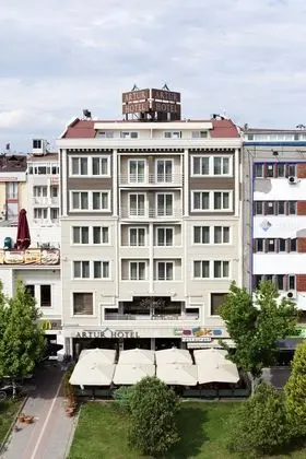 Artur Hotel