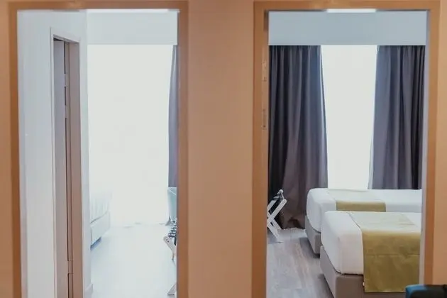 The Aru Hotel at Aru Suites - Oda