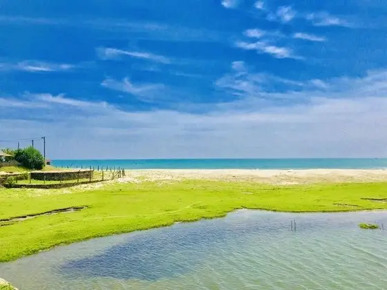 Arugambay Seaside Villa