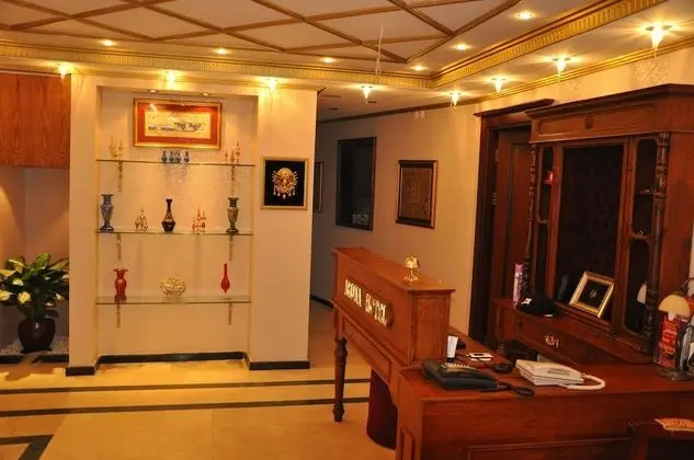 Aruna Hotel - Lobi