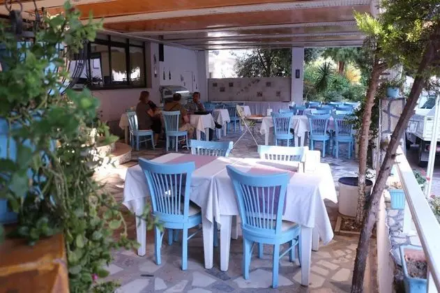 Arya Otel Çeşme