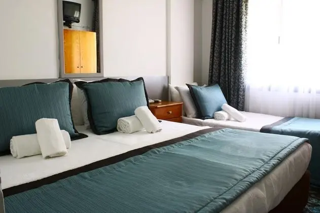Arya Otel Çeşme