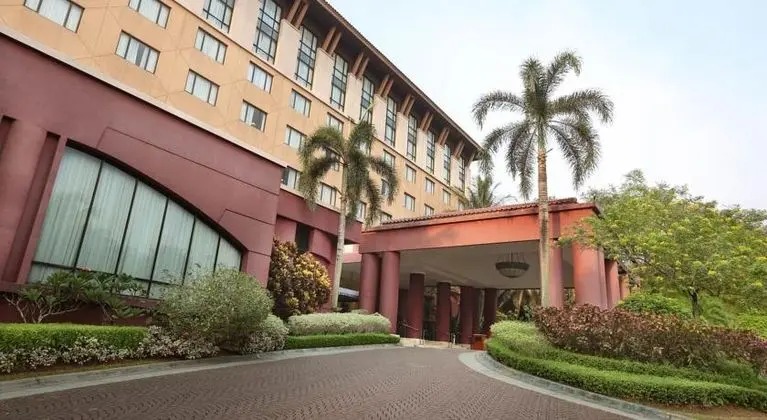 Aryaduta Lippo Village