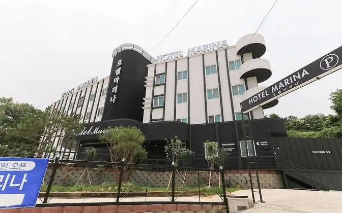 Asan Marina Hotel