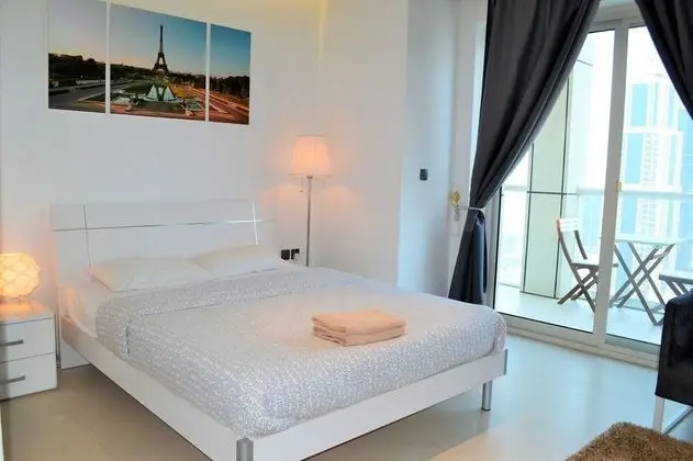 Ascapes West Avenue Tower - Öne Çıkan Resim